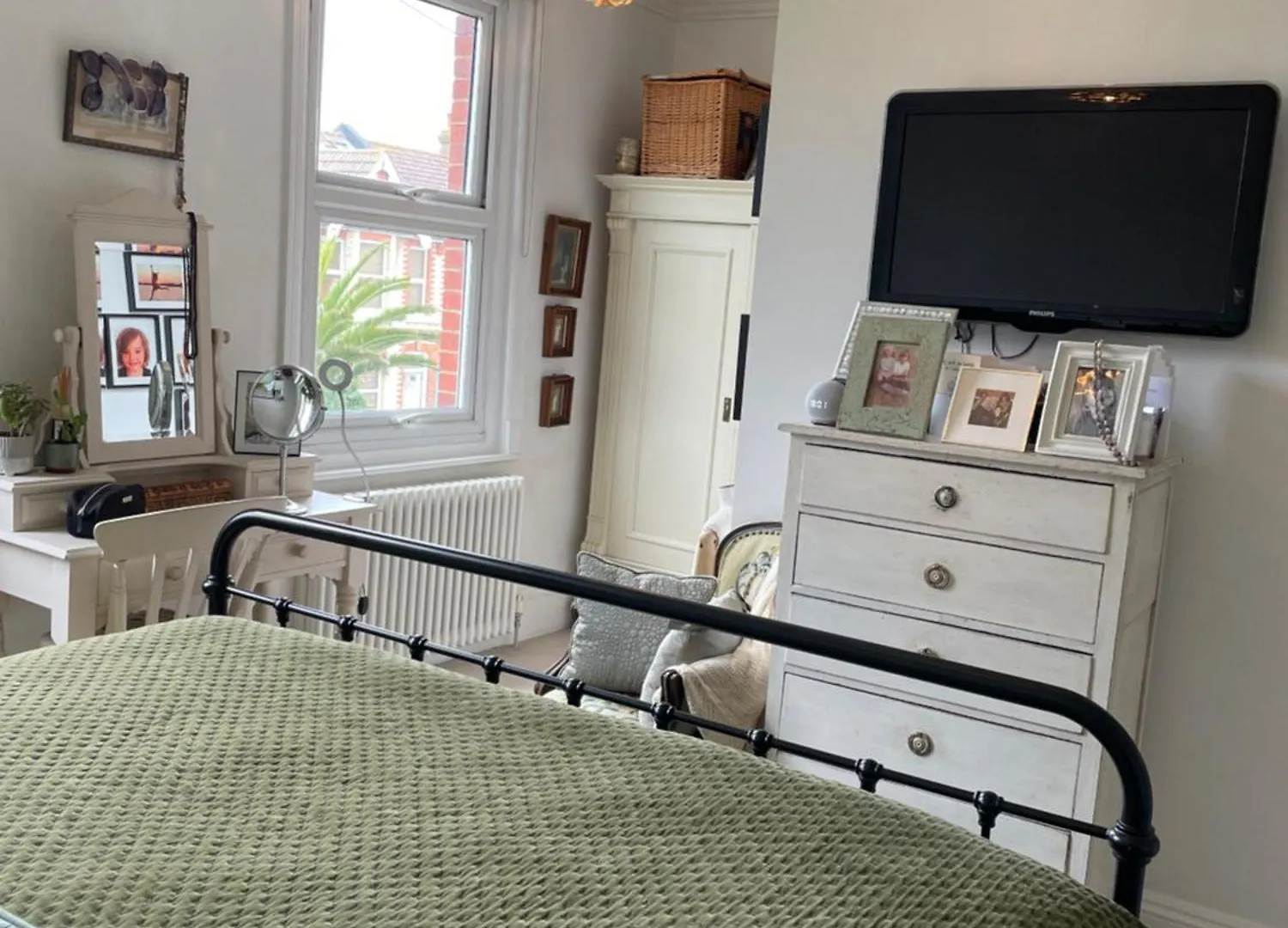 3 Bed Home Sleeps 6 Free Parking Brighton