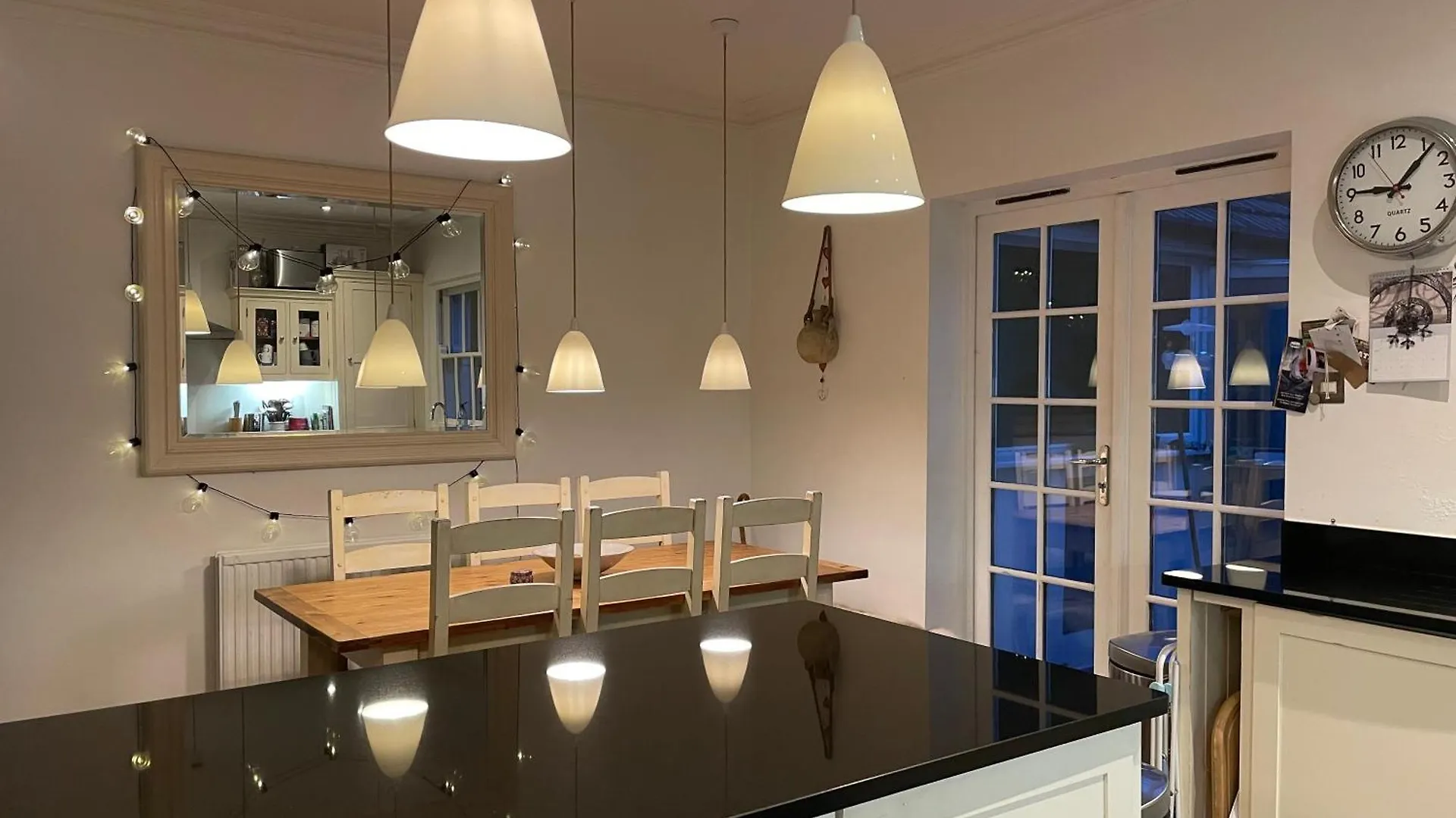 בית נופש ברייטון 3 Bed Home Sleeps 6 Free Parking