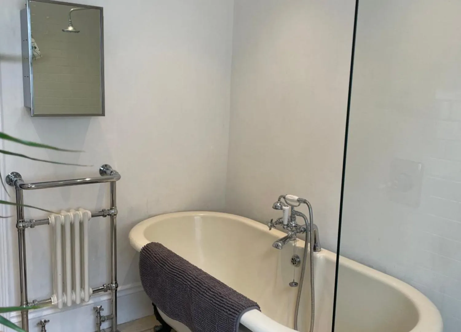 3 Bed Home Sleeps 6 Free Parking Brighton