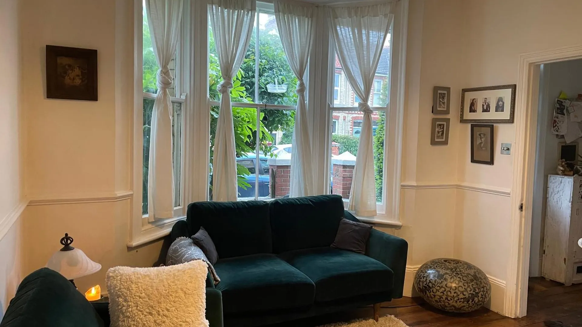 3 Bed Home Sleeps 6 Free Parking Brighton 0*,  United Kingdom